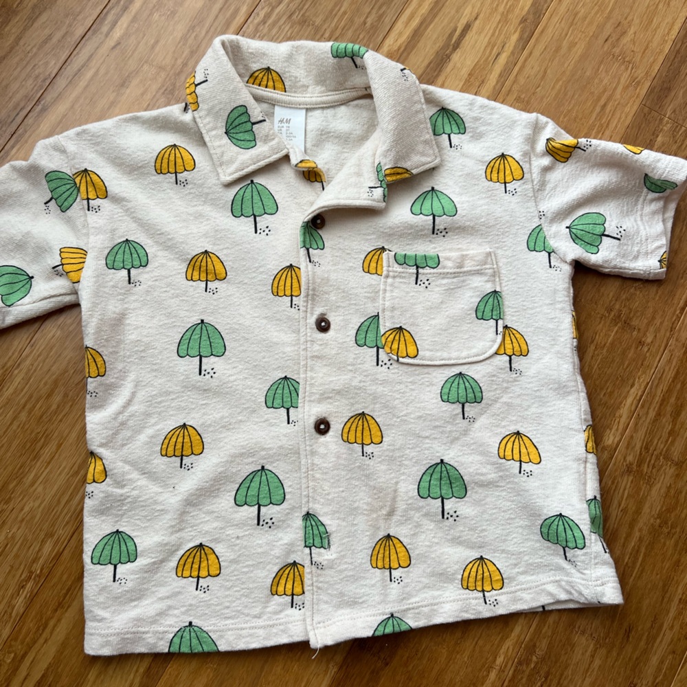 H&M Cream Button-Up Shirt with Green & Yellow Umbrella Print
